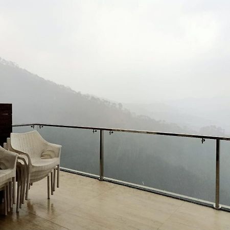 Pine Peak Villa Kasauli Exterior photo